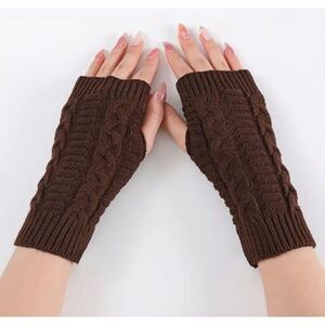 Women’s Cable Knit Fingerless Gloves Brown One Size